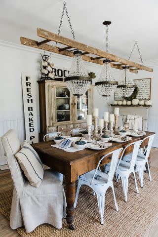 32 Modern Farmhouse Dining Room Ideas That Are Rustic and Warm