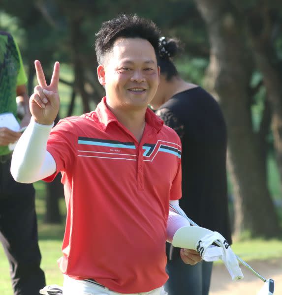 第一回合詹頂立67桿(-5)暫列第二。鍾豐榮攝影