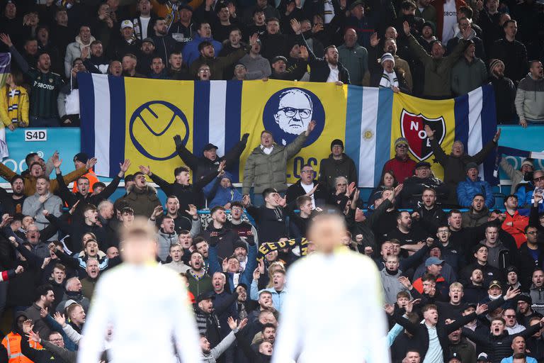 Desde la salida de Bielsa, Leeds no logró tener un DT que tuviera éxito y los hinchas siempre recuerdan al rosarino