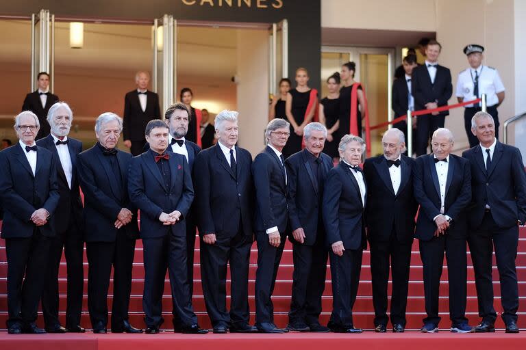 Cantet, a la derecha, junto a otros realizadores que ganaron la Palma de Oro: Ken Loach, Claude Lelouch, Costa-Gavras, Michael Haneke, Cristian Mungiu, Jane Campion, Bille August, David Lynch, Nanni Moretti, Bille August, Roman Polanski, Jerry Schatzberg y Mohammed Lakhdar-Hamina