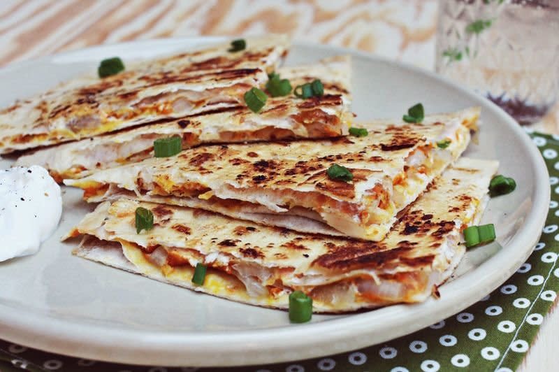 <strong>Get the <a href="http://www.abeautifulmess.com/2012/09/pumpkin-and-sweet-onion-quesadilla.html" target="_blank">Pumpkin and Sweet Onion Quesadilla recipe</a> from A Beautiful Mess</strong>