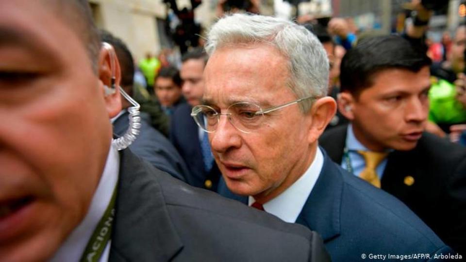 Former President Álvaro Uribe of Colombia, the butt of some of Rodríguez’s humor, was under house arrest for alleged witness tampering, fraud and bribery, but was recently released.