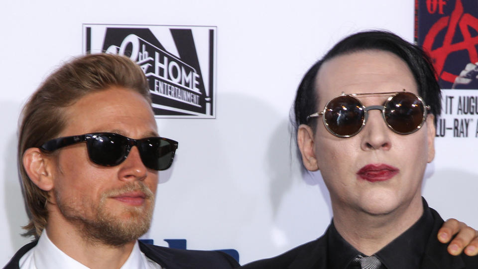 Charlie Hunnam und Marilyn Manson bei einer "Sons of Anarchy"-Premiere 2014