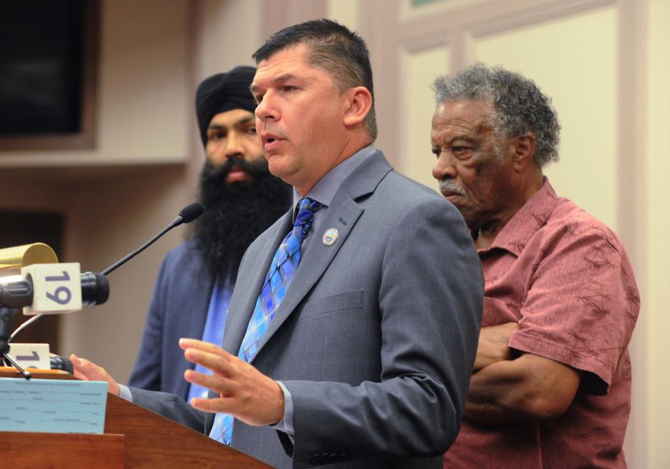 (09/29/16)
Stockton Mayor Anthony Silva flanked by Satnam Singh, left, and former councilman Ralph Lee White, during a news conference  presents proposals to curb the killing after 3-year-old Melanie Martinez, who was fatally shot Sunday evening.

CALIXTRO ROMIAS/THE RECORD