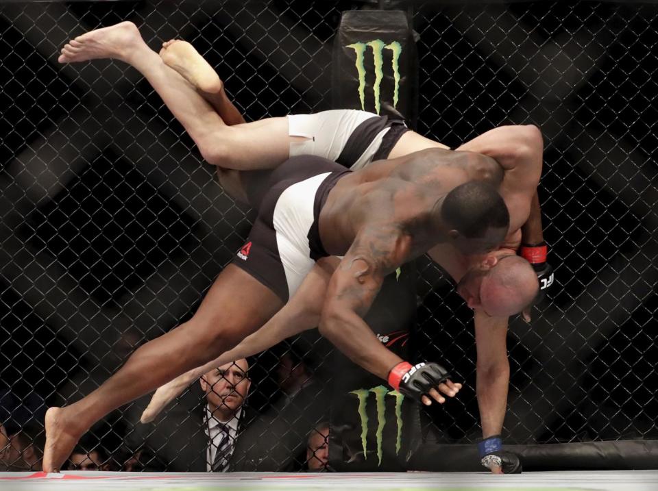 Fighting Saint Preux on his UFC debut (Getty)