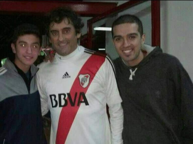 Enzo y Gustavo Gallardo con Francescoli, única foto que tiene Enzo con Enzo. También en 2013