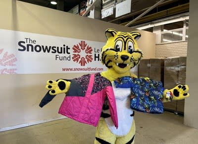 In support of #GivingTuesdayCA, Giant Tiger will match donations of up to $25,000 to The Snowsuit Fund. (CNW Group/Giant Tiger Stores Limited)