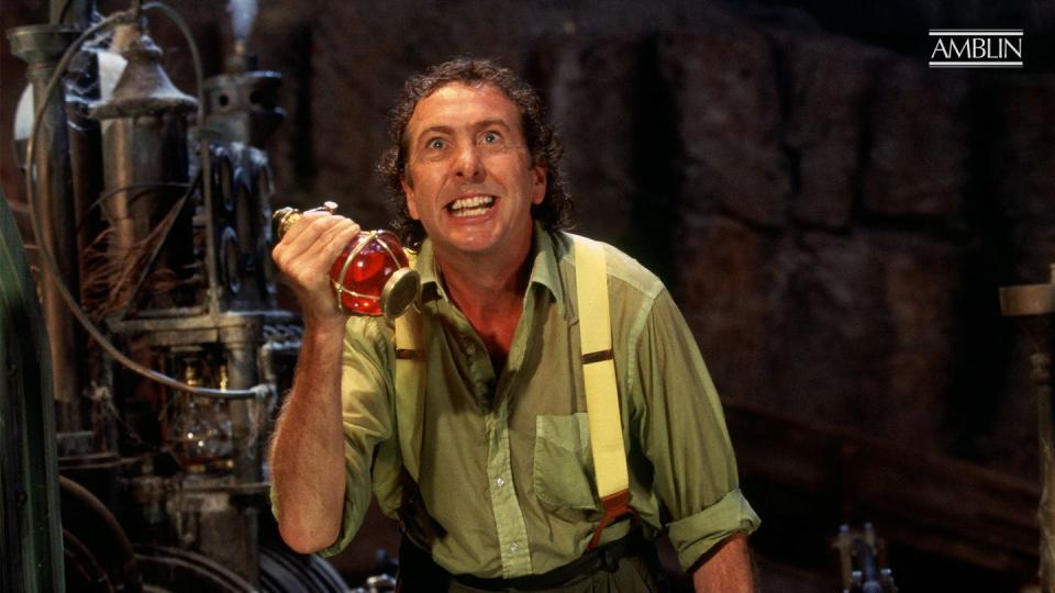 Eric Idle as Paul 'Dibs' Plutzker