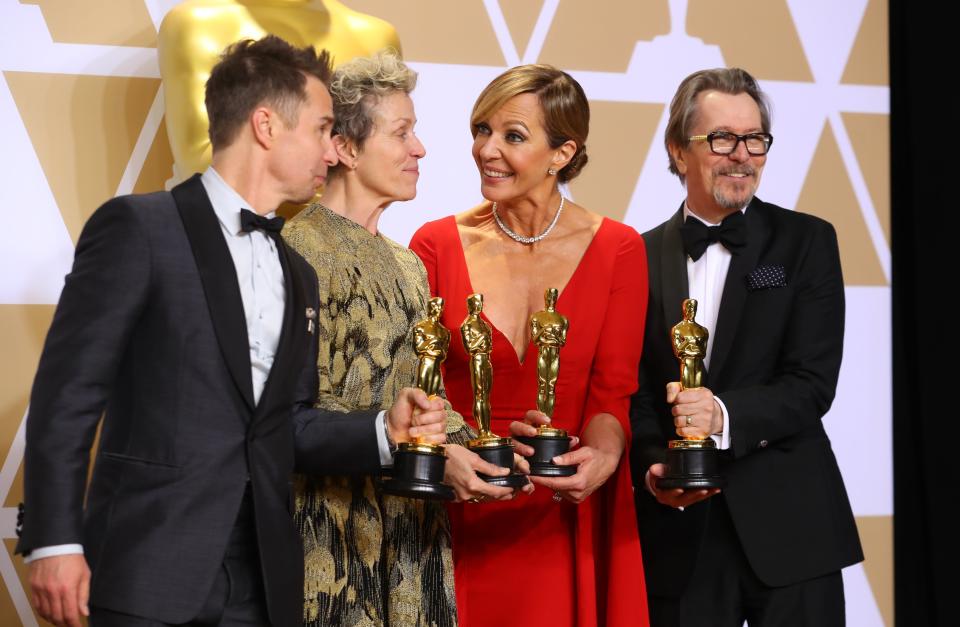 Oscar winners Sam Rockwell, Frances McDormand, Allison Janney and Gary Oldman (L to R) pose backstage. (Reuters)