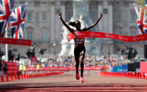 Vivian Cheruiyot wins the women's race - Credit: REUTERS