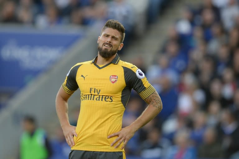 Arsenal's Olivier Giroud made a brief substitute appearance in the draw at champions Leicester after being kept out of the opening weekend defeat against Liverpool