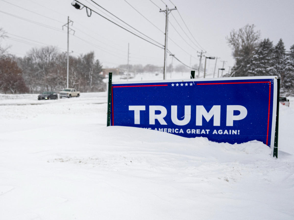 Trump wins Iowa caucuses: Live coverage