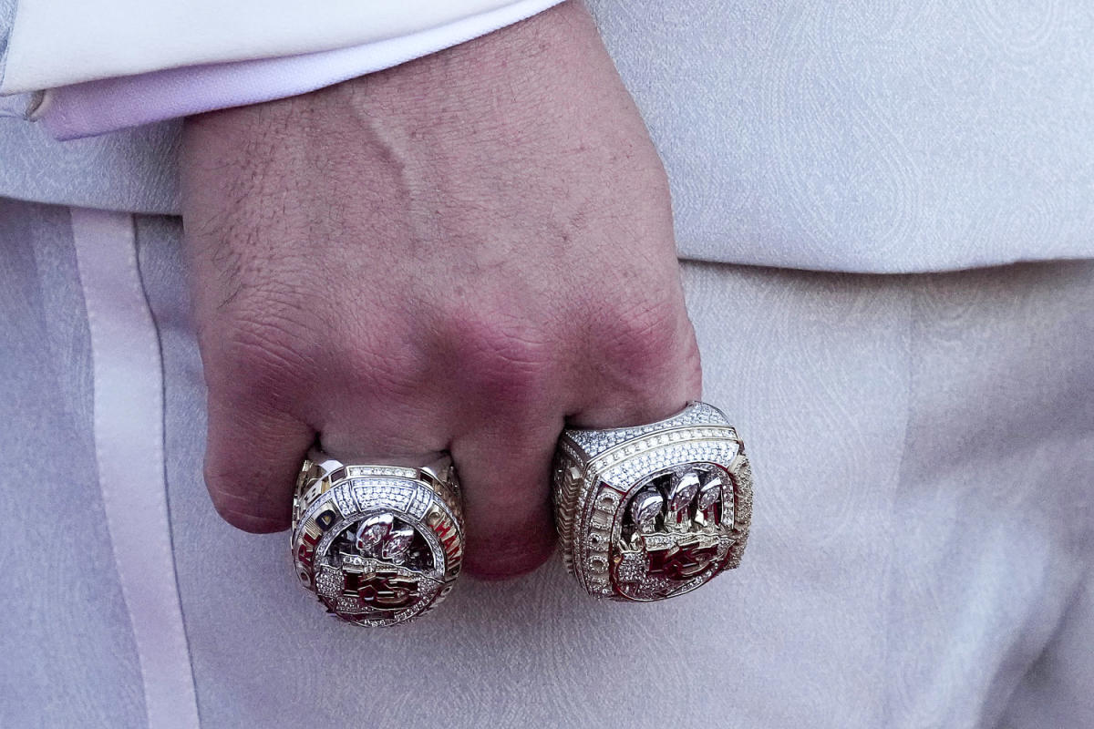 Chiefs' Championship Rings Unveiled: Typo in Miami Dolphins' Seeding Sparks Controversy