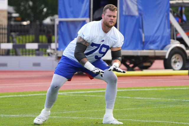 Spencer Brown shaken up at Bills training camp