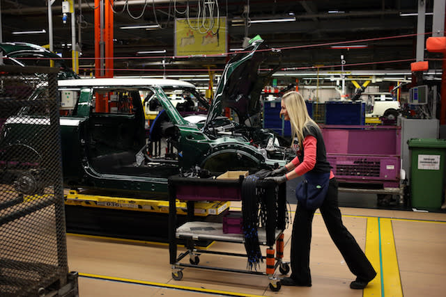 The production line at the BMW Mini  plant  in Oxford PRESS ASSOCIATION Photo. Picture date: Monday November 18, 2013. See PA story  . Photo credit should read: Steve Parsons/PA Wire