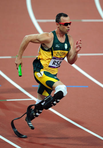 Oscar Pistorius competes in the Men's 4 x 400m Relay Final (Getty Images)