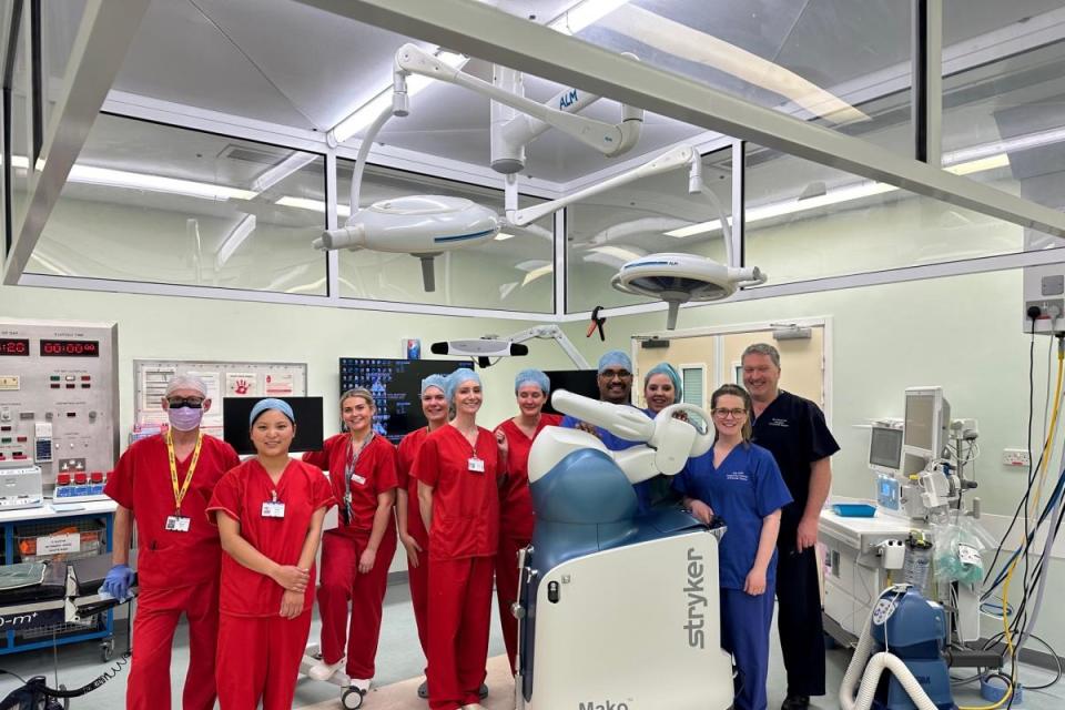 The Friarage theatre team with the new orthopaedic robot <i>(Image: South Tees Hospitals NHS Foundation Trust)</i>