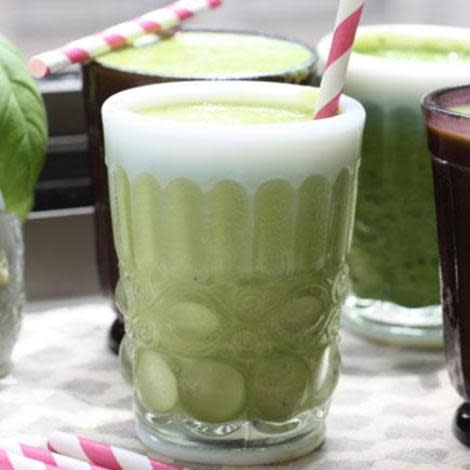 Clean green smoothie