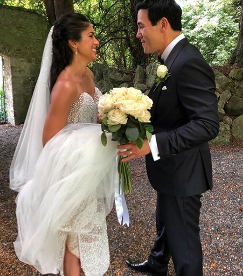 Home and Away actress Sarah Roberts stunned in a gown by Australian designer, Alin Le' Kal for her wedding in Ireland to James Stewart