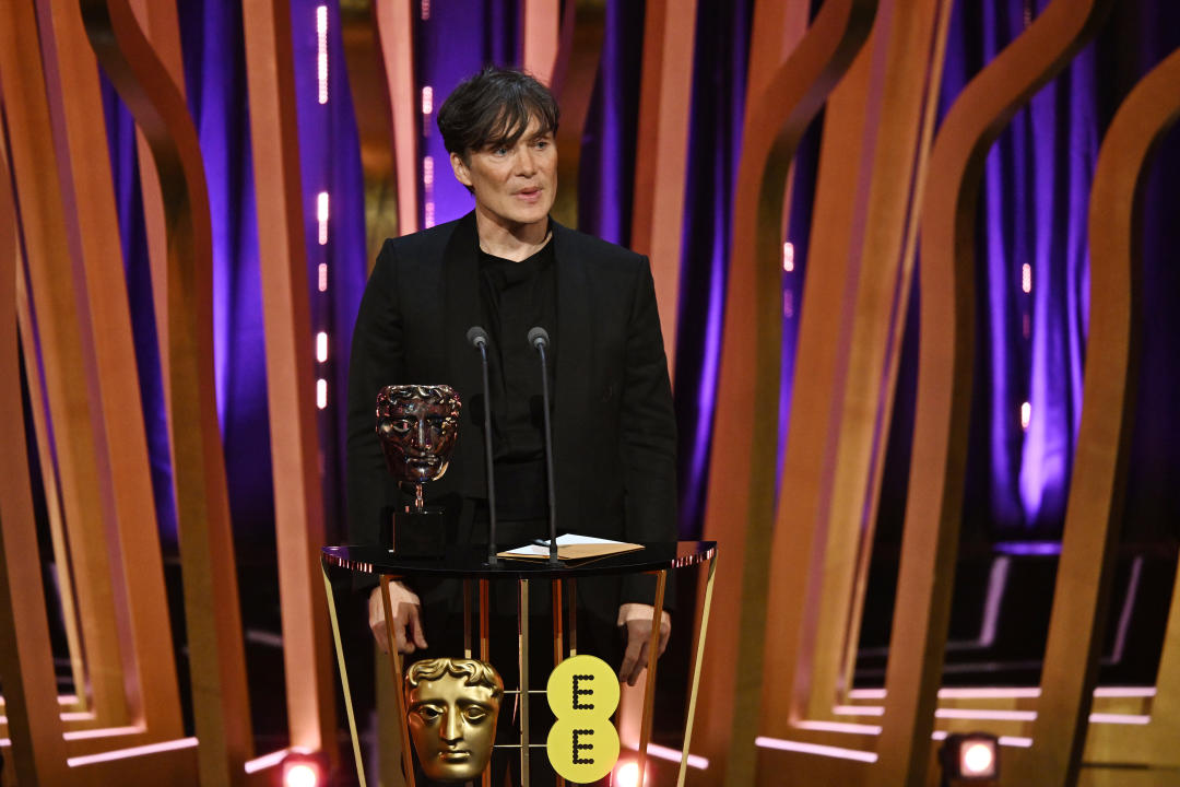 LONDON, ENGLAND - FEBRUARY 18: Cillian Murphy accepts the Leading Actor Award for 'Oppenheimer' during the 2024 EE BAFTA Film Awards, held at the Royal Festival Hall on February 18, 2024 in London, England. (Photo by Kate Green/BAFTA/Getty Images for BAFTA)