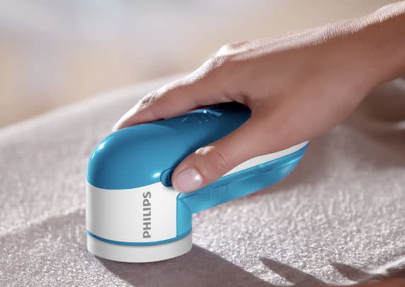 This electric fabric shaver