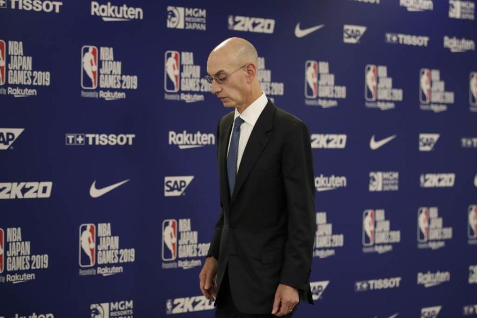 NBA總裁席爾佛相信要把籃球跟政治徹底切割，是不太可能的事。(美聯社)