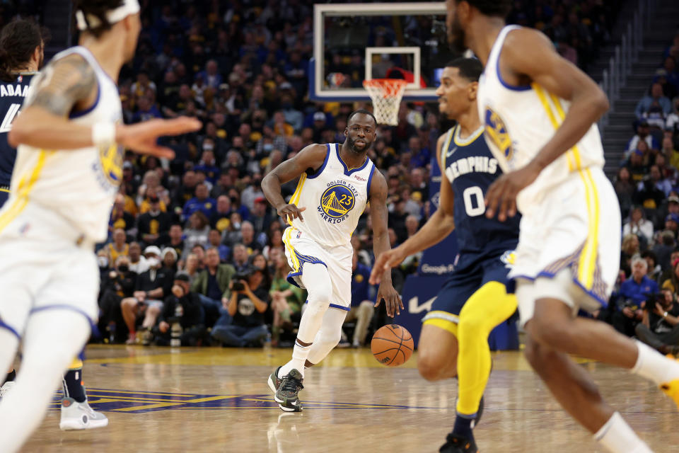 Golden State Warriors forward Draymond Green dribbles the ball up court during Game 4 of the Western Conference semifinals series against the Memphis Grizzlies at Chase Center in San Francisco on May 9, 2022. (Ezra Shaw/Getty Images)