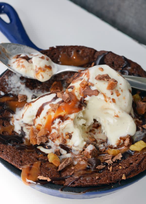 Chili's Skillet Brownie