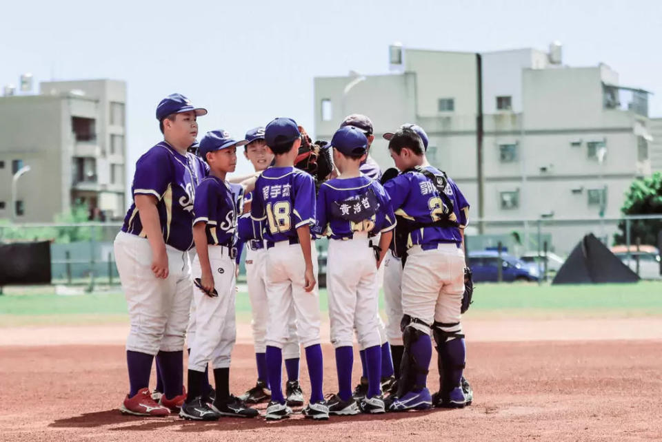 分組B的閃耀之星在循環賽中取得2勝晉級。台灣世界少棒聯盟提供