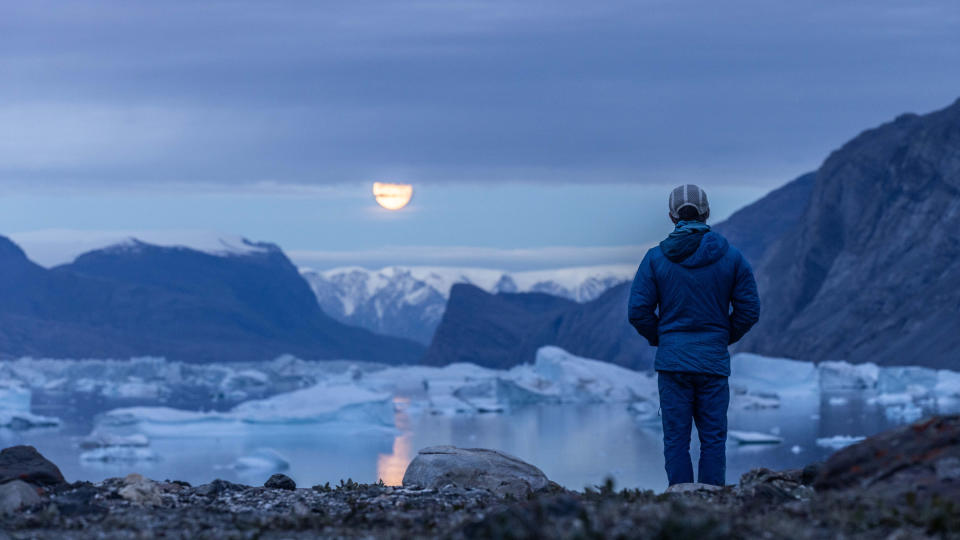 Alex Honnold in Arctic Ascent