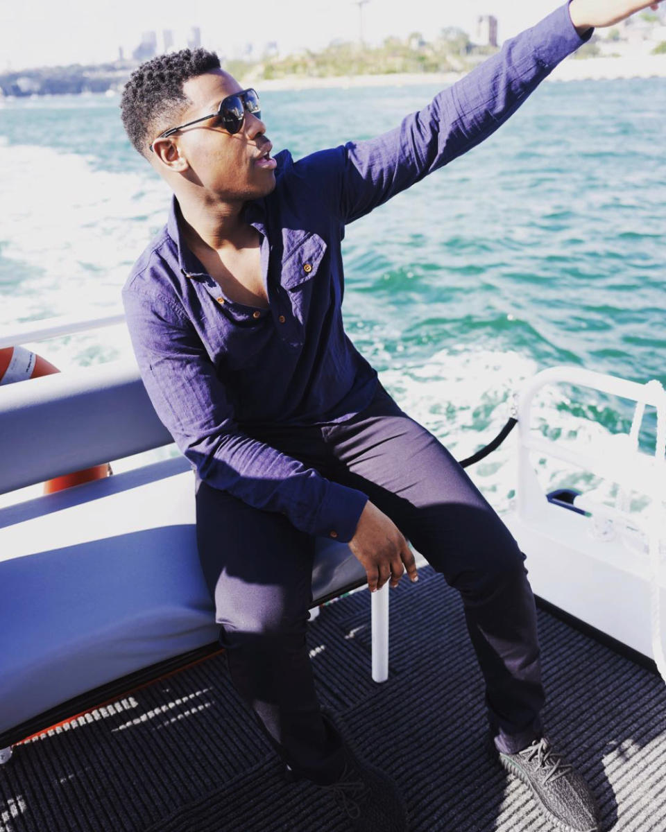 <p><em>Star Wars'</em> John Boyega may be in Australia shooting his next film, <em>Pacific Rim,</em> but this "commute" certainly looks like a mini vacation. </p>