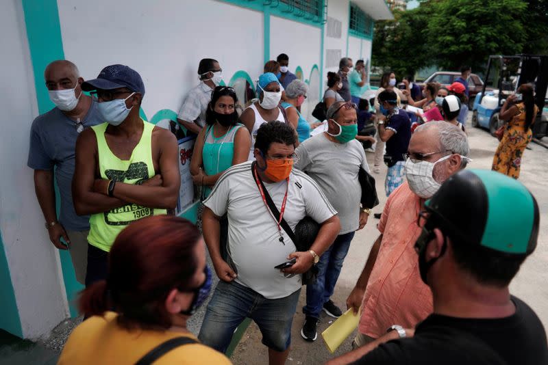 FILE PHOTO: Coronavirus disease (COVID-19) outbreak in Havana