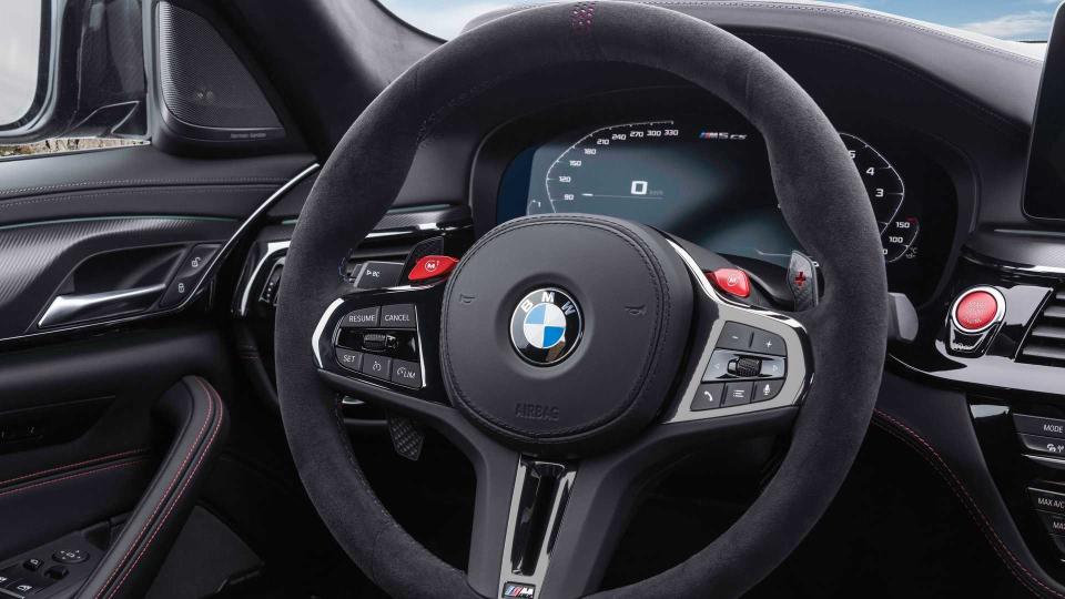 2022 BMW M5 CS 正式登場！帶著大量的碳纖維配件與更強的性能 