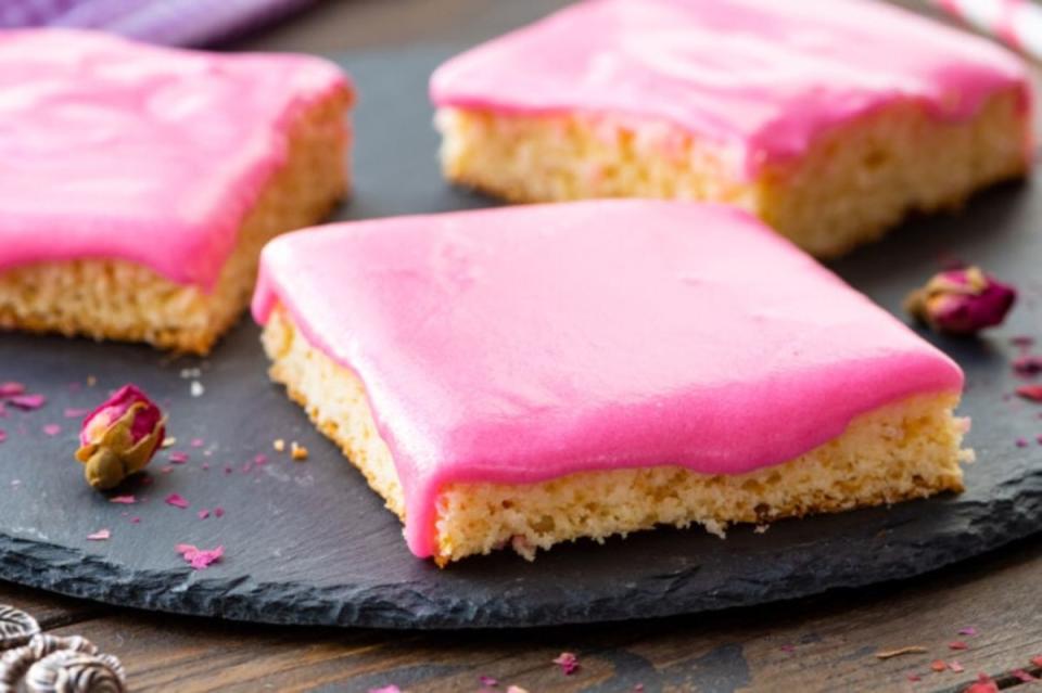 <p>Julie's Eats and Treats</p><p>You can change up your frosting color to match the different times of the year!</p><p><strong>Get the recipe: <a href="https://www.julieseatsandtreats.com/sugar-cookie-bars/" rel="nofollow noopener" target="_blank" data-ylk="slk:Sugar Cookie Bars;elm:context_link;itc:0;sec:content-canvas" class="link ">Sugar Cookie Bars</a></strong></p>