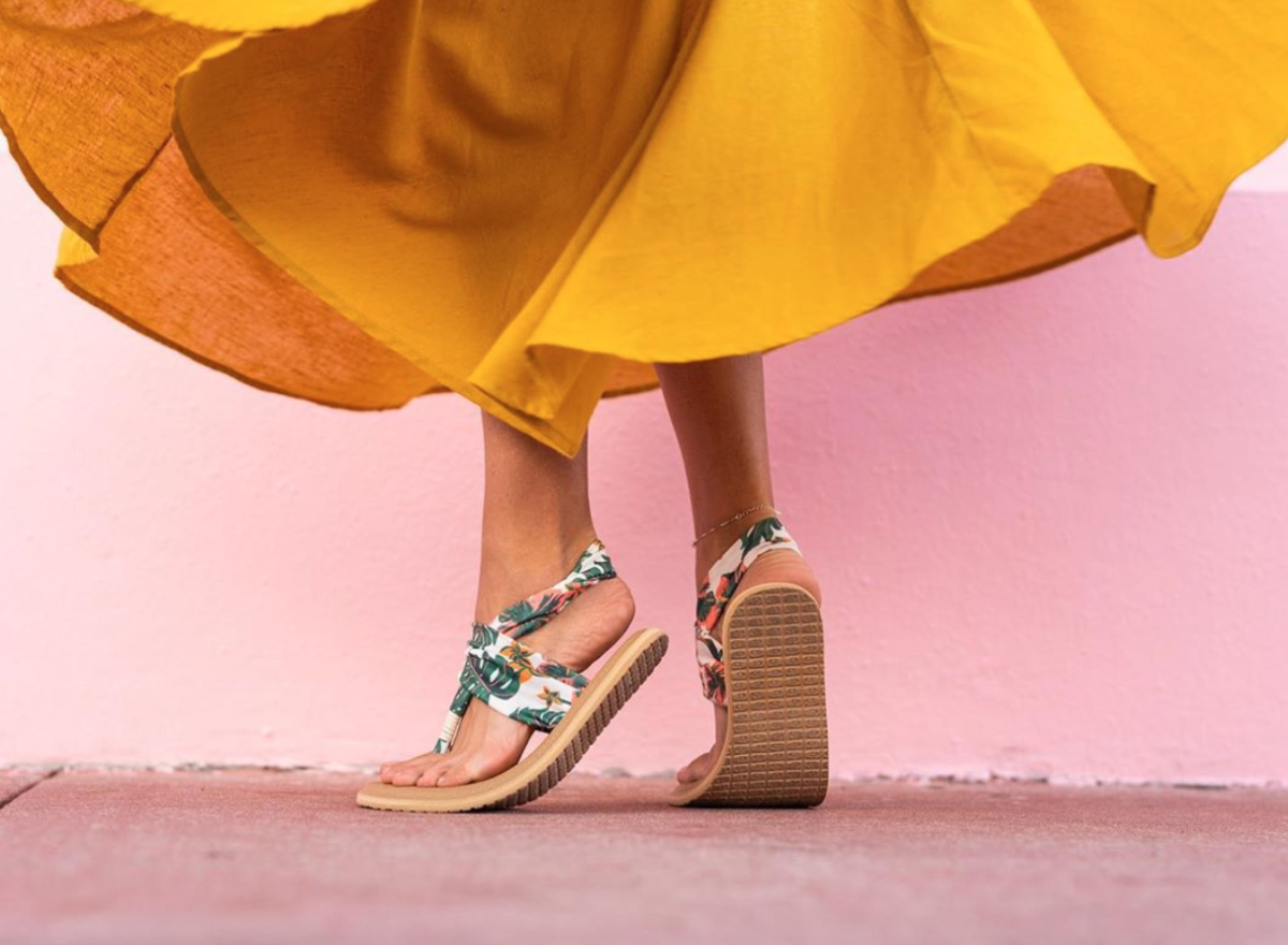 Best 25+ Deals for Pink Sanuk Sandals