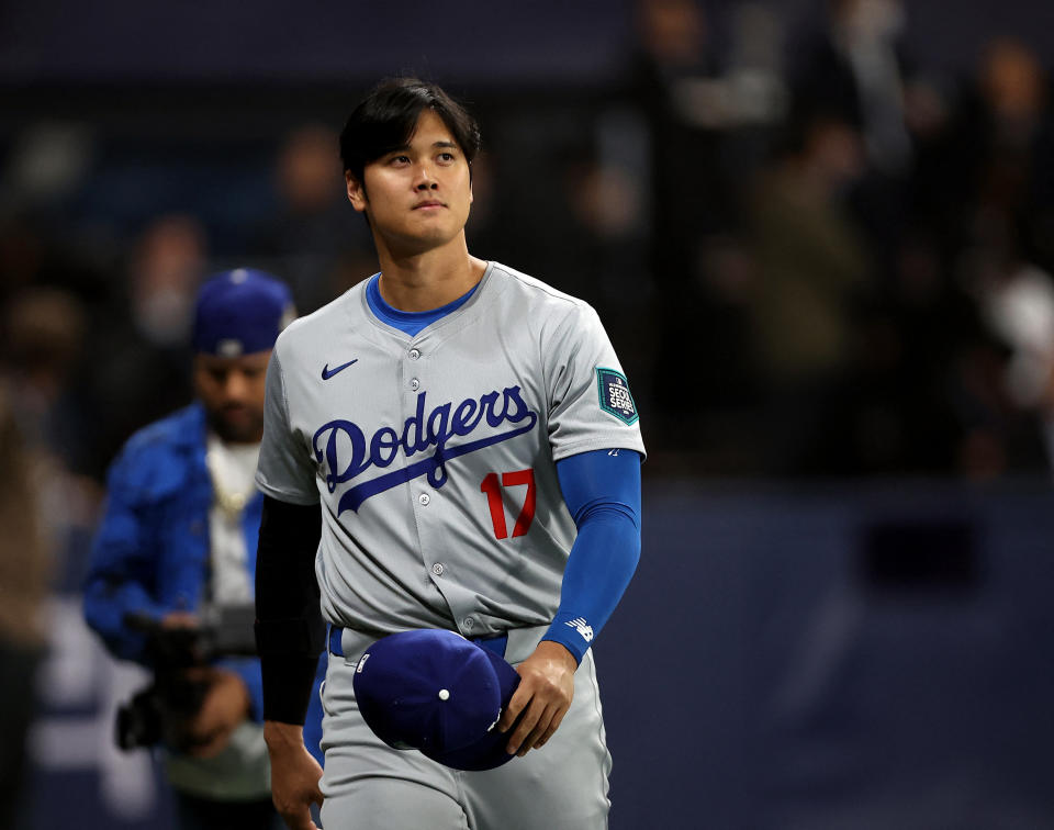 自水原一平上周因被控竊取美國職棒大聯盟MLB洛杉磯道奇球星大谷翔平（圖）的錢償還賭債遭道奇開除以來，大谷25日將首度面對媒體。（路透社資料照）