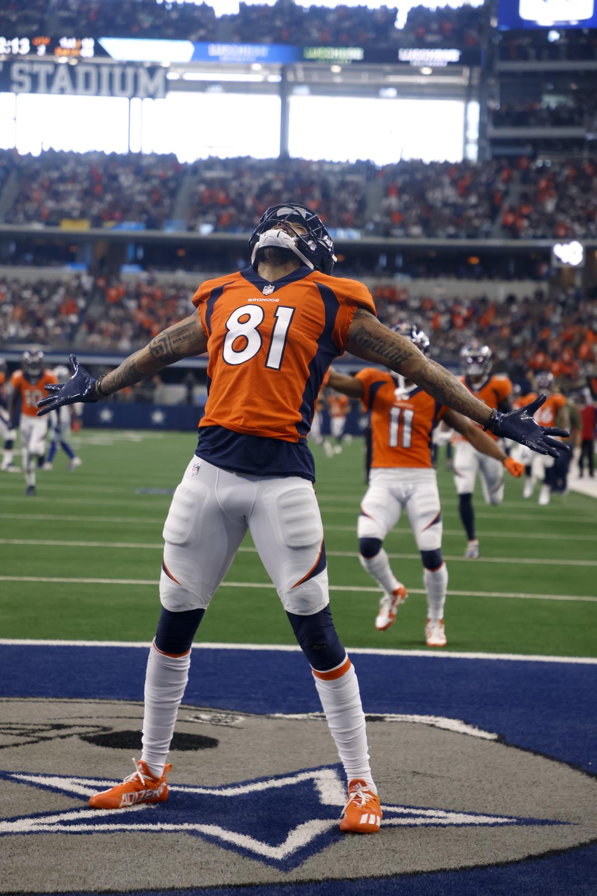 Broncos lose linebacker Josey Jewell to torn chest muscle