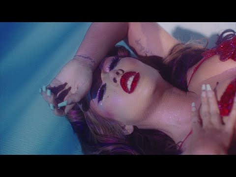 Kali Uchis - "Telepatía"