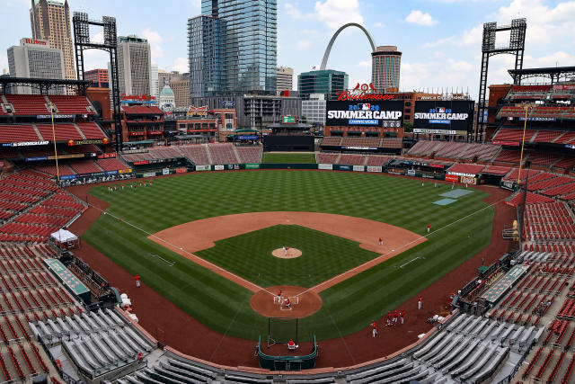 Welcome back home' Cardinals share message as fans come back to Busch