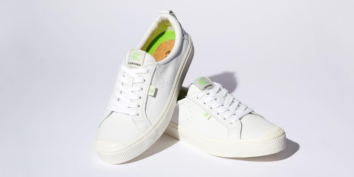 cariuma oca low sneakers