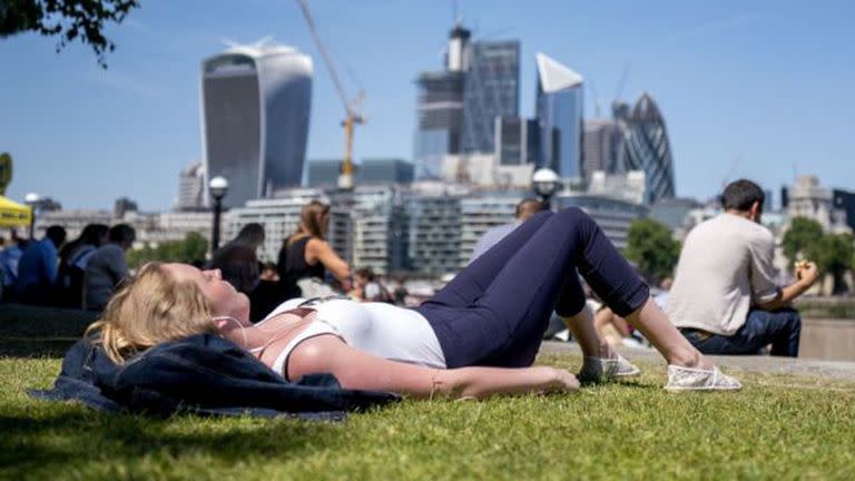 En verano los capilares tienden a estar dilatados para expulsar el calor del cuerpo