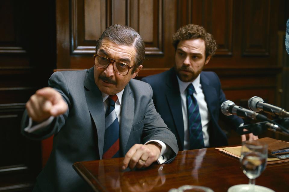 (L-R) Ricardo Darín and Peter Lanzani in ‘Argentina, 1985’