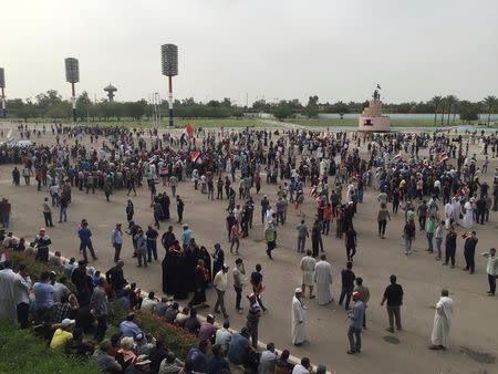 Followers of Iraqi Shi'ite cleric Moqtada al-Sadr hold a sit-in at Grand Festivities Square within the Green Zone in Baghdad, Iraq, May 1, 2016. REUTERS/Thaier Al-Sudani