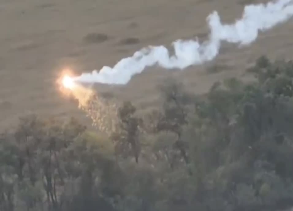 Russian dragon drone spews thermite over Ukrainian position. Twitter screenshot