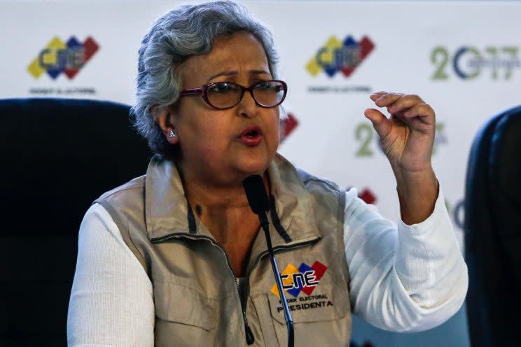 La presidenta del CNE, Tibisay Lucena, anunció más de 8 millones de votos para la Constituyente. En las legislativas en las que ganó la oposición el chavismo solo logró algo más de 5 millones