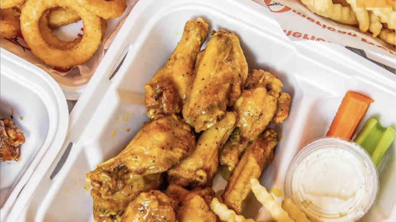 lemon pepper wings and sides