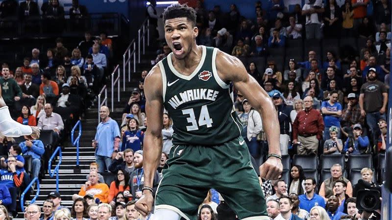 「字母哥」Giannis Antetokounmpo締造NBA新歷史紀錄。（圖／翻攝自推特）