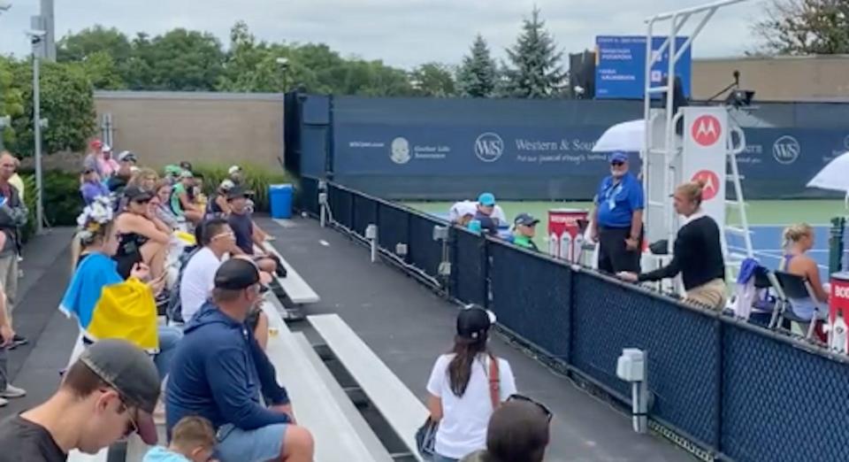 Fan with Ukraine flag ejected at Cincinnati Masters.