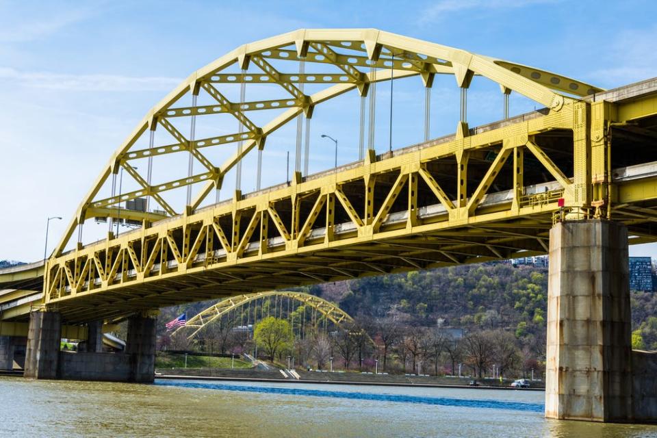 liberty bridge pittsburgh