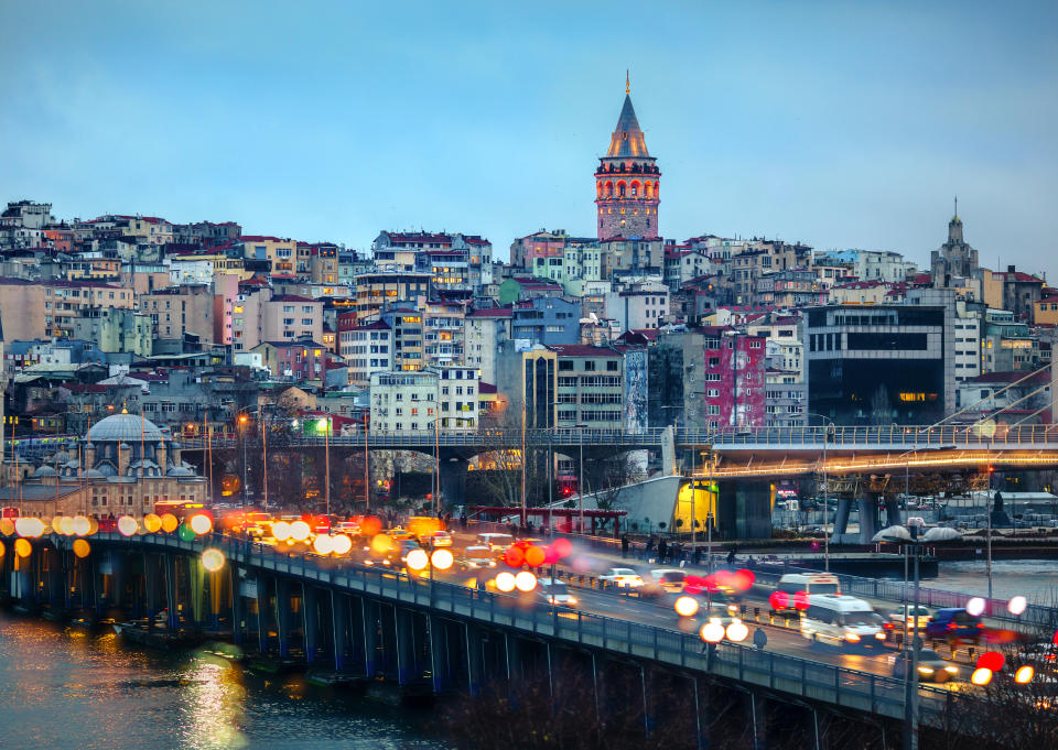 In der Coronakrise hat gerade in türkischen Großstädten das Pkw-Verkehrsaufkommen zugenommen. Verschiedene Faktoren lassen dabei die Autopreise steigen.  (Foto: Getty Images)